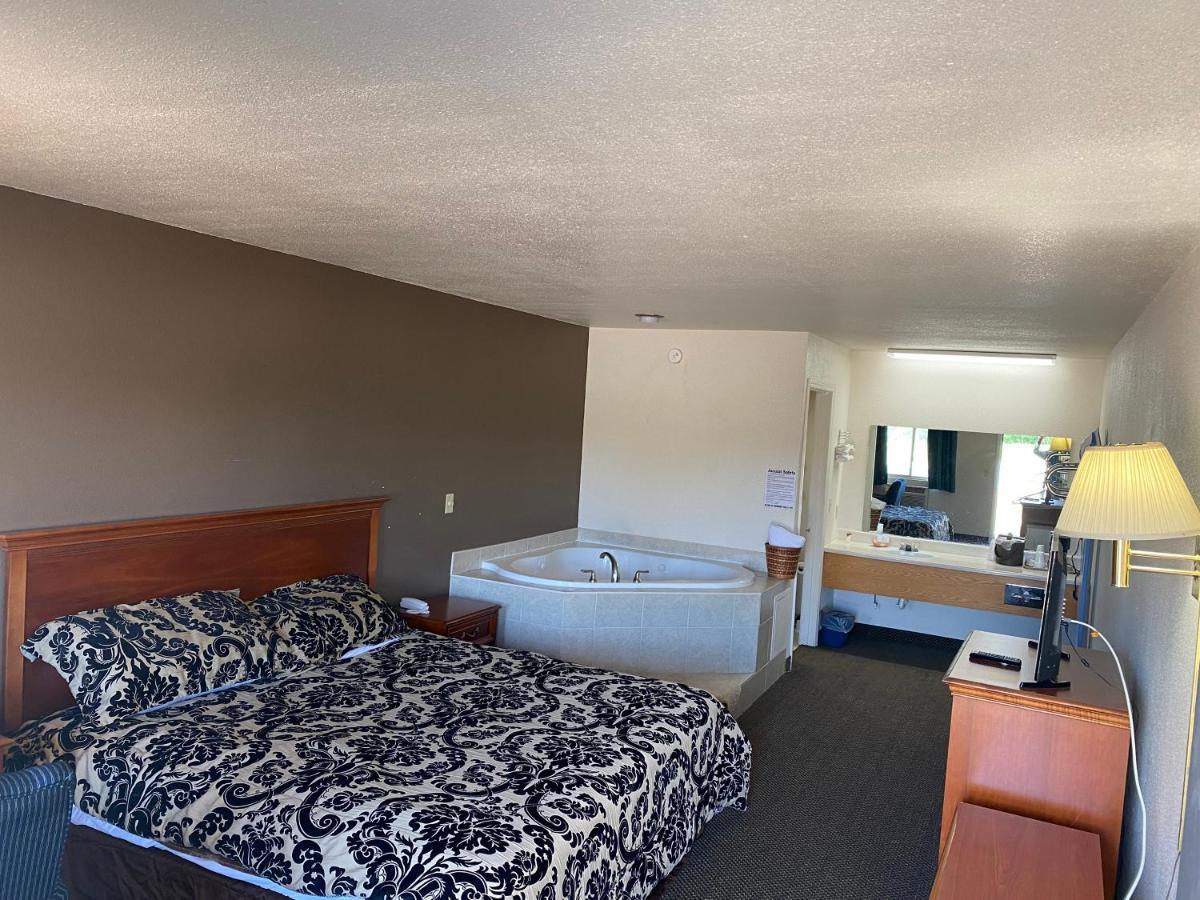 Brass Door Motel Gassville Bagian luar foto